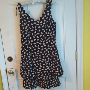 V-neck And Back Scottie Print Dress. Size 9-10.